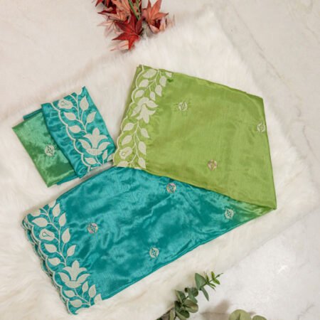 Silk saree with contrast border and pallu