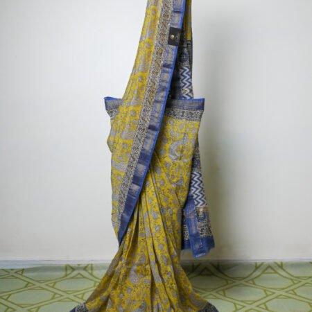 Maheshwari Silk Saree with Royal Blue Border and Traditional Woven Motifs